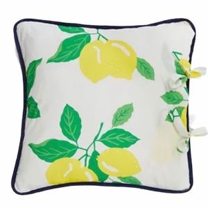 🔺 Crown & Ivy Lemon Decorative Pillow